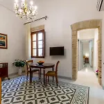 Mch Marina Charming House - Elegant In